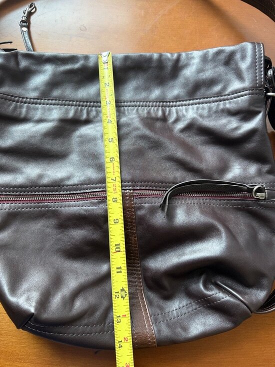 Rough & Tumble Medium Train Bag - Picture 6 of 6